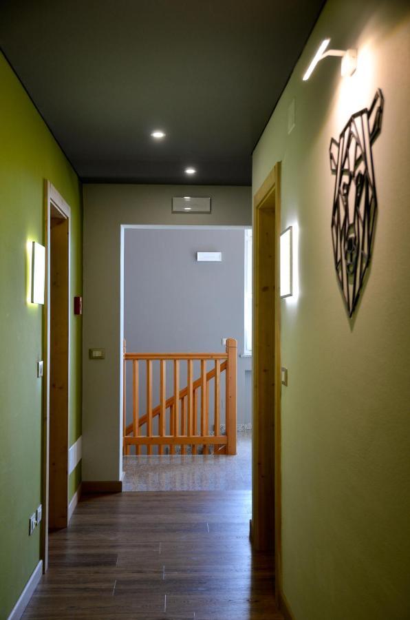 Hotel Villa Argentina Ronzone Extérieur photo